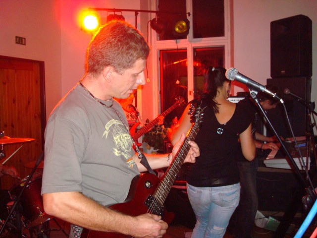 img00018.jpg