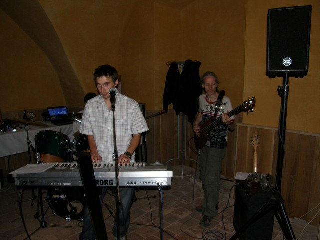 img00010.jpg
