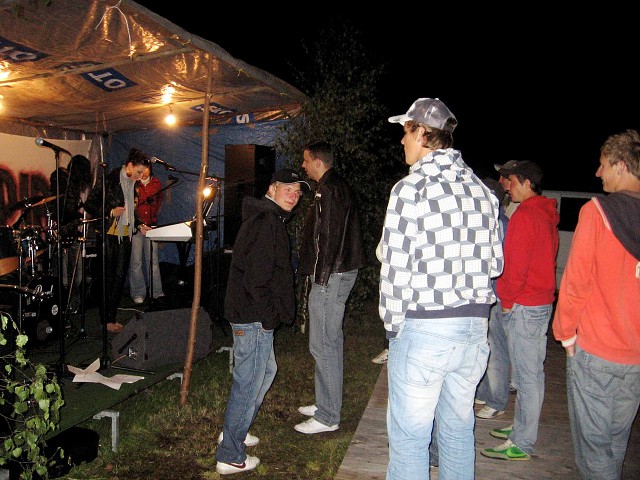 img00004.jpg