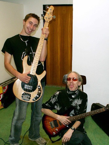img00004.jpg
