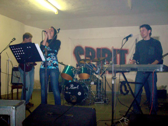 img00003.jpg