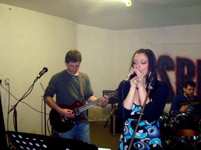 img00009.jpg